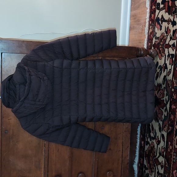 Patagonia Women's XS Black Silent Down Parka - Picture 8 of 8
